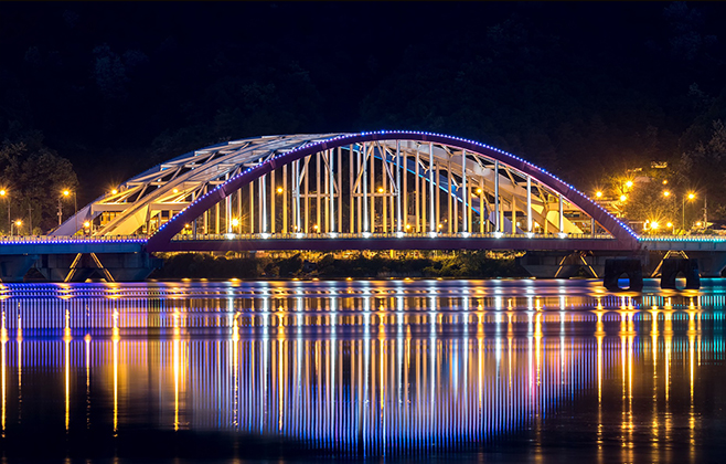 深圳線(xiàn)條燈廠(chǎng)家